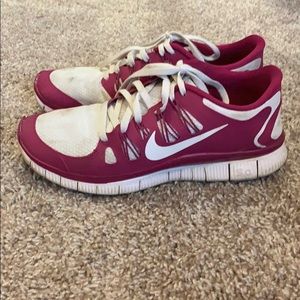 Nike free runs women’s size 8